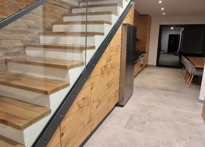 Проживание в семье V, With Private Bathroom, Shared Kitchen, Living And Garden With Pool, Privlaka, Zadar Привлака
